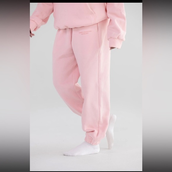 Comfrt Pastel Sweatpants Pink Jogger Style Elastic Waistband Size Large - Picture 1 of 10